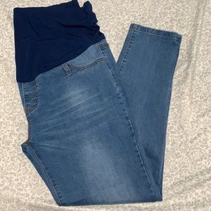 Maternity jeans